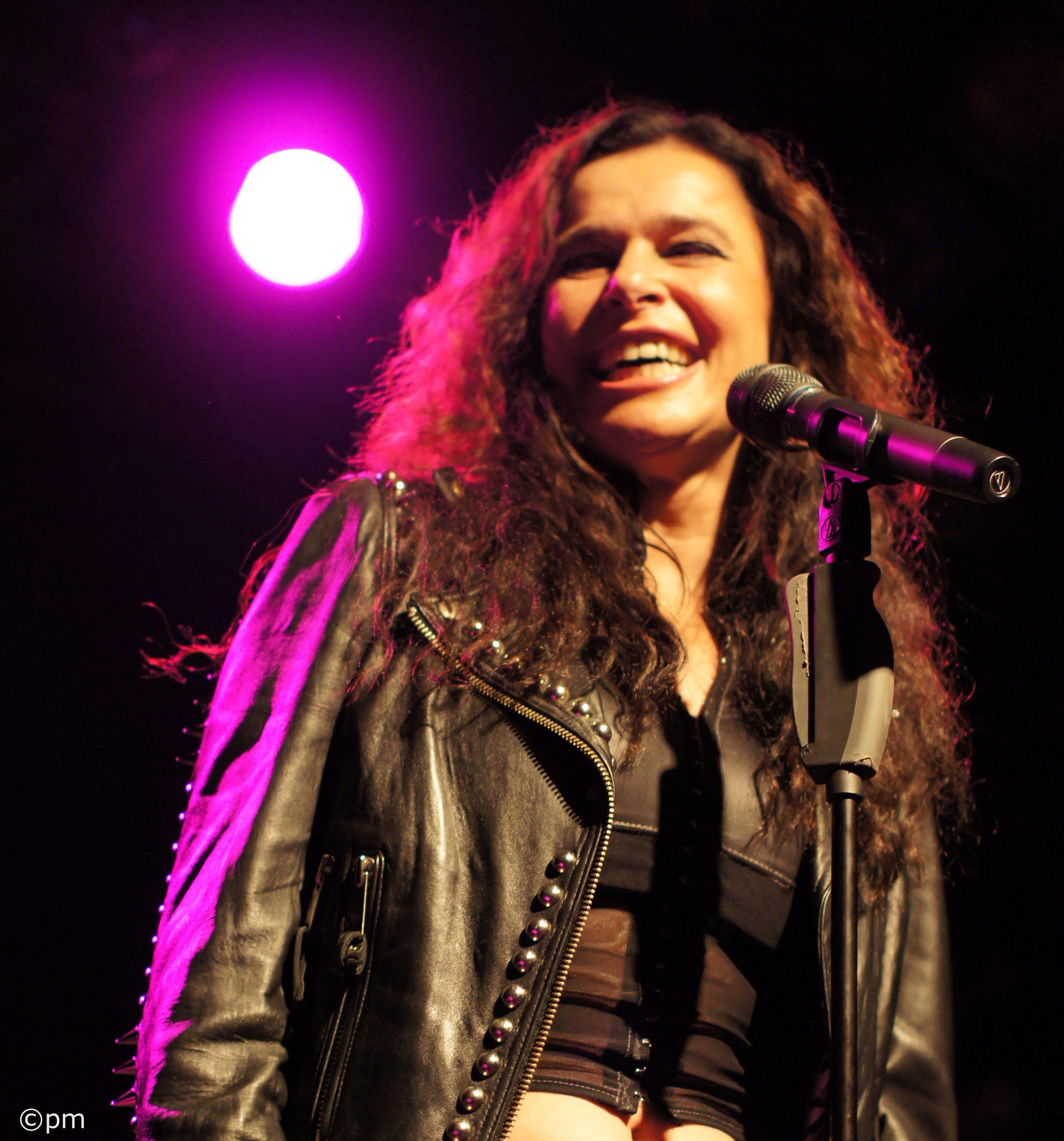 Maschine Julia Neigel